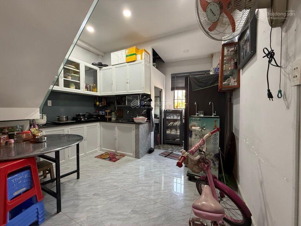 Bán gấp, nhà phân khúc hiếm, 44m, 2 tầng, sát ql13, hbp, thủ đức, chỉ 4,3 tỷ, tlcc.