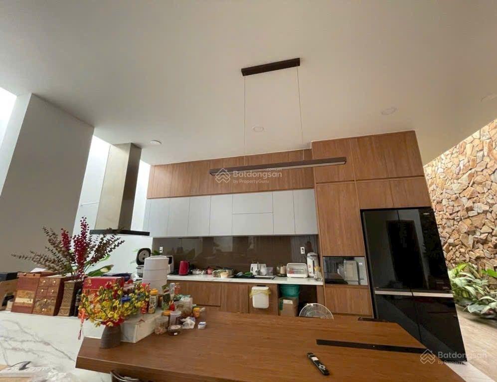 Hàng ngộp, giá đầu tư, 230m(8*29), công nhận 183m, giá chỉ 15,86 tỷ, thương lượng chính chủ!