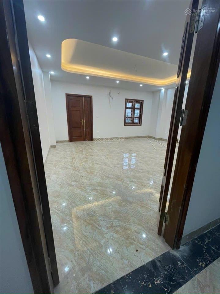 Nhỉnh 60tr/th. chính chủ cho thuê nhà mp lưu quang vũ, vũ phạm hàm. 100m2 x 5t. vị trí kinh doanh.