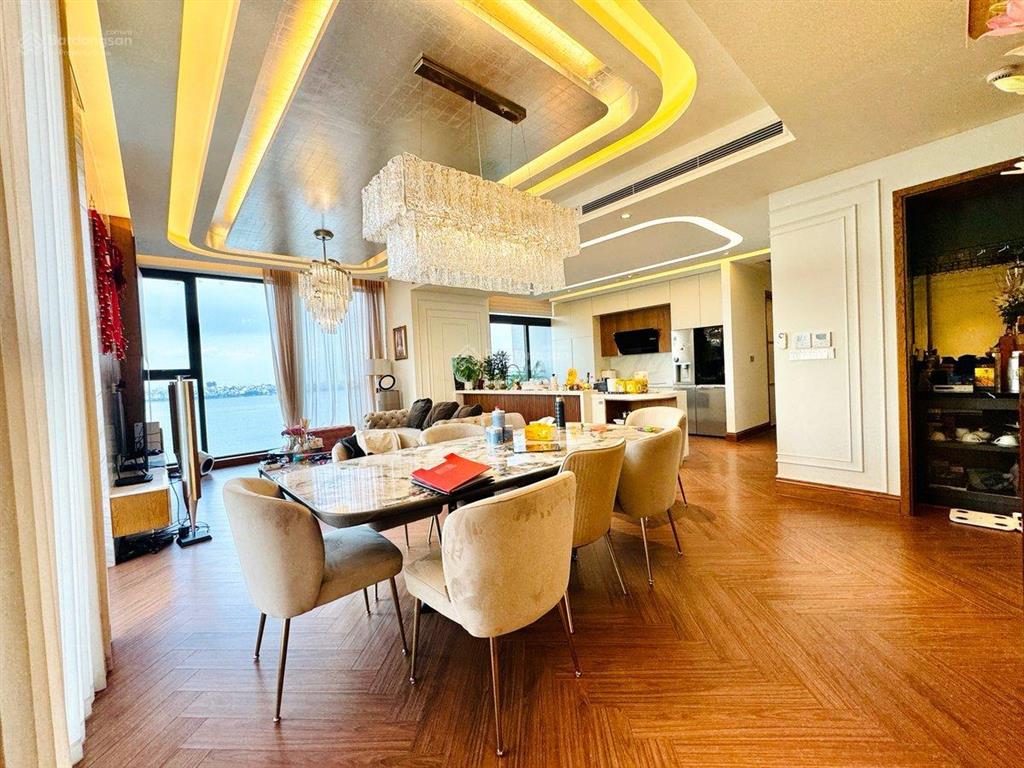 Chuyển nhà cần bán căn hộ 68m2, 2 ngủ, 5.62 tỷ, full nội thất, bến xe mỹ đình, phạm hùng, cầu giấy.
