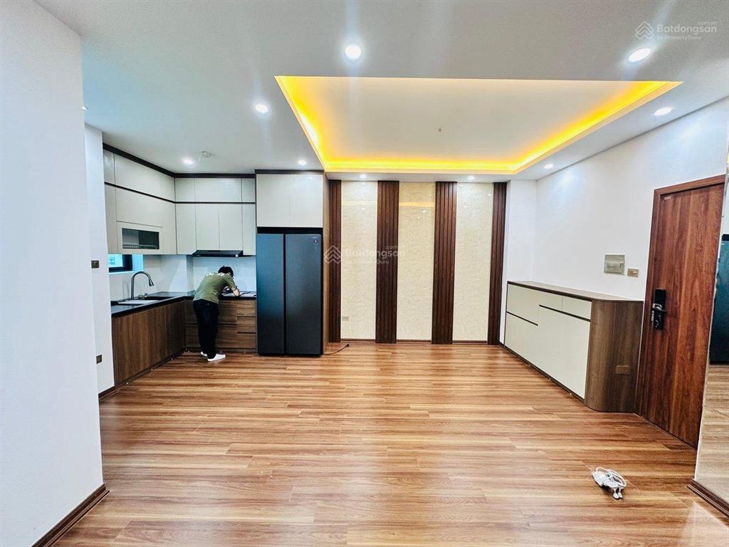 Bán căn hộ chung cư 68m2, 2 ngủ, mạc thái tổ, nam trung yên, cầu giấy. 5 tỷ.