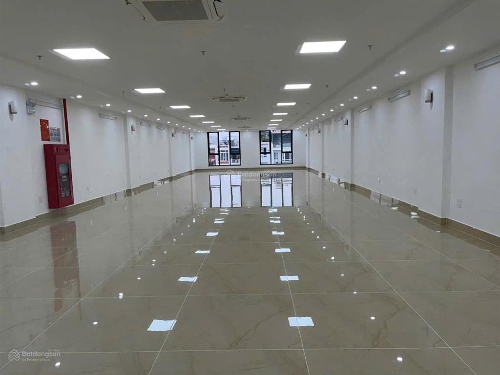 Chính chủ cần bán nhà mặt phố nguyễn thị định, đỗ quang, cầu giấy, 55m2, 4 tầng, nhỉnh 30 tỷ