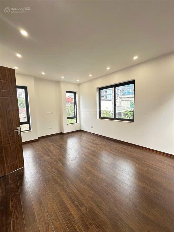 Chính chủ cho thuê nhà vũ phạm hàm, trung yên. dt 100m2 x 5 tầng