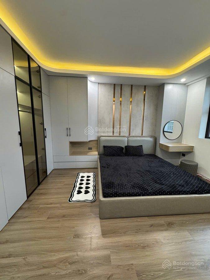 Bán căn hộ 70m2, căn góc, full nội thất, nguyễn chánh, mạc thái tông, yên hòa, cầu giấy.
