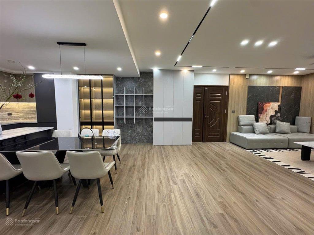 Bán căn hộ 70m2, căn góc, full nội thất, nguyễn chánh, mạc thái tông, yên hòa, cầu giấy.