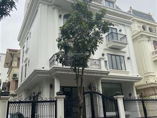 Chính chủ cho thuê biệt thự số 15a đường trung yên 15a, dt 200m2 x 5 tầng mt 10m giá 55 triệu