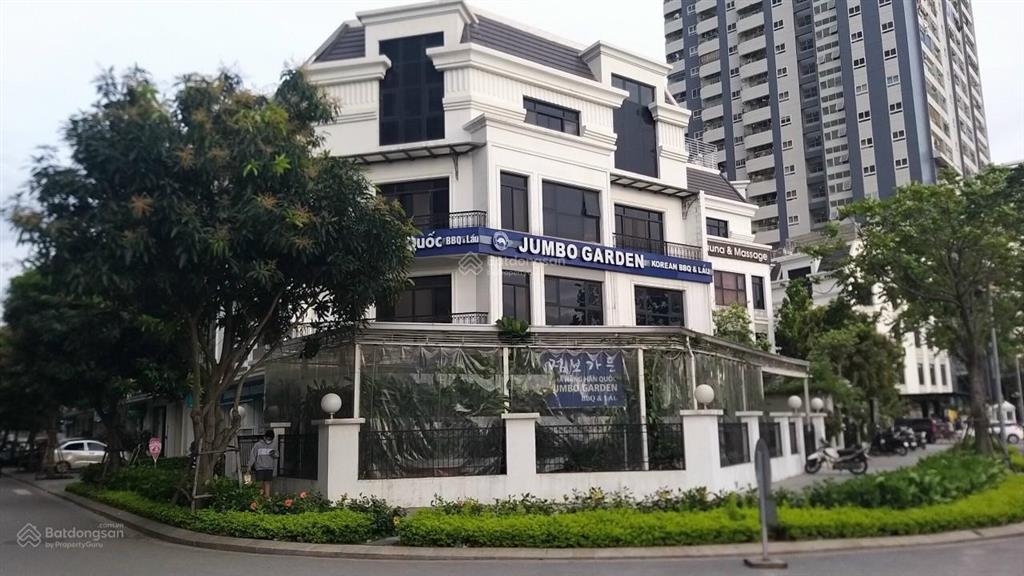Cho thuê biệt thự số 20a xuân quỳnh, trung yên, trung hòa dt 150m2 x 5 tầng thông sàn thang máy