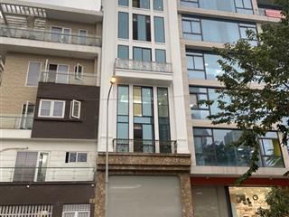 Cho thuê tòa văn phòng phố dịch vọng số 22a thành thái dt 110m x 7 tầng 1 hầm có thang máy 60 tr