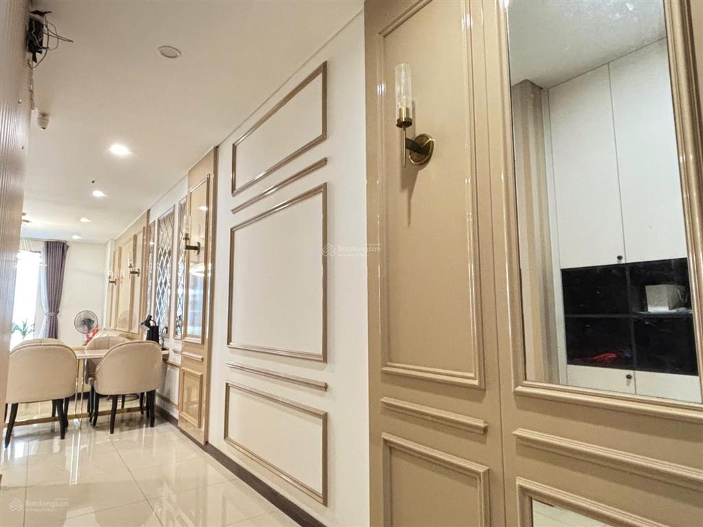 Cho thuê căn hộ hà đô centrosa 2pn 79m2 dọn vào ở ngay, giá 22 triệu/ tháng full nội thất như hình