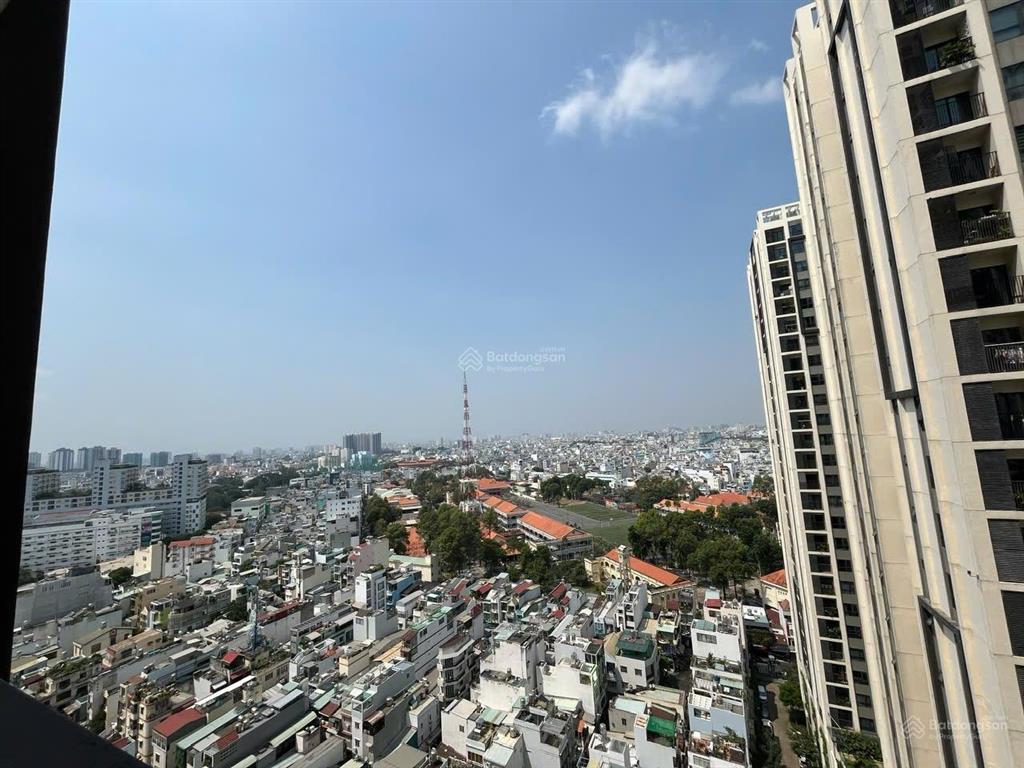 Cần cho thuê căn hộ hado centrosa 3pn 108m2 full nội thất như hình.