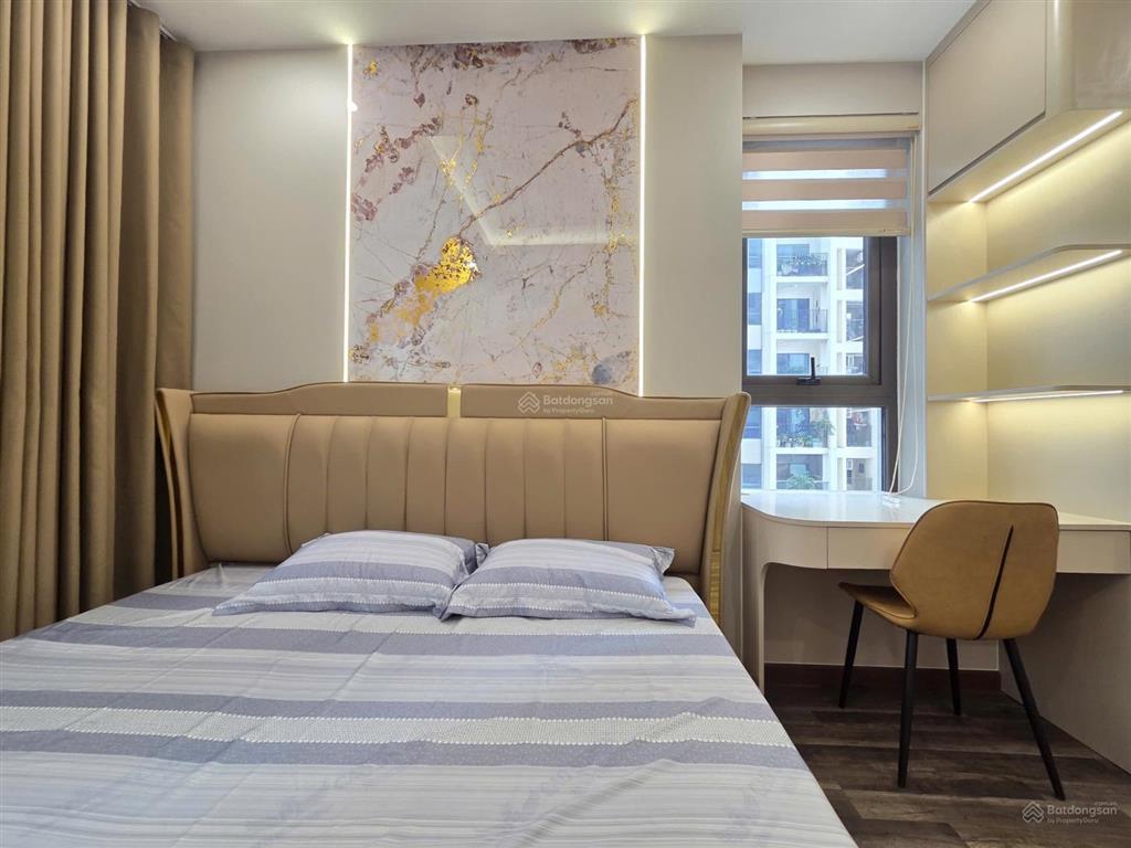 Kẹt tiền bán gấp cho khách thiện chí 2pn+ 107m2 giá 12.5 tỷ (bao hết). xem nhà 0901 116 ***