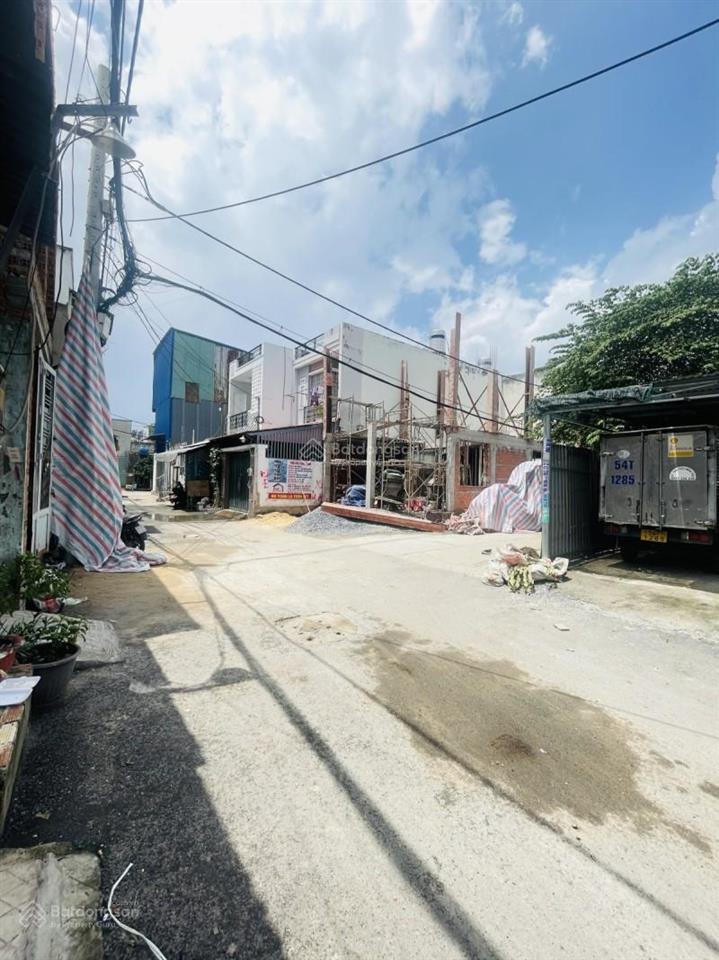 Bán đất tặng nhà lô góc 5x20 (100m²) hẻm 6m, có sẵn 5 phòng trọ liên khu 45, bình hưng hòa b