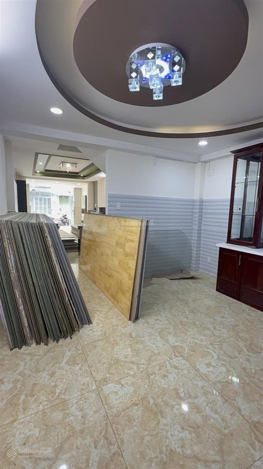 Mặt tiền 6m, 4x17m, 2 tầng + sân thượng ở kết hợp kinh doanh. 6.85 tỷ