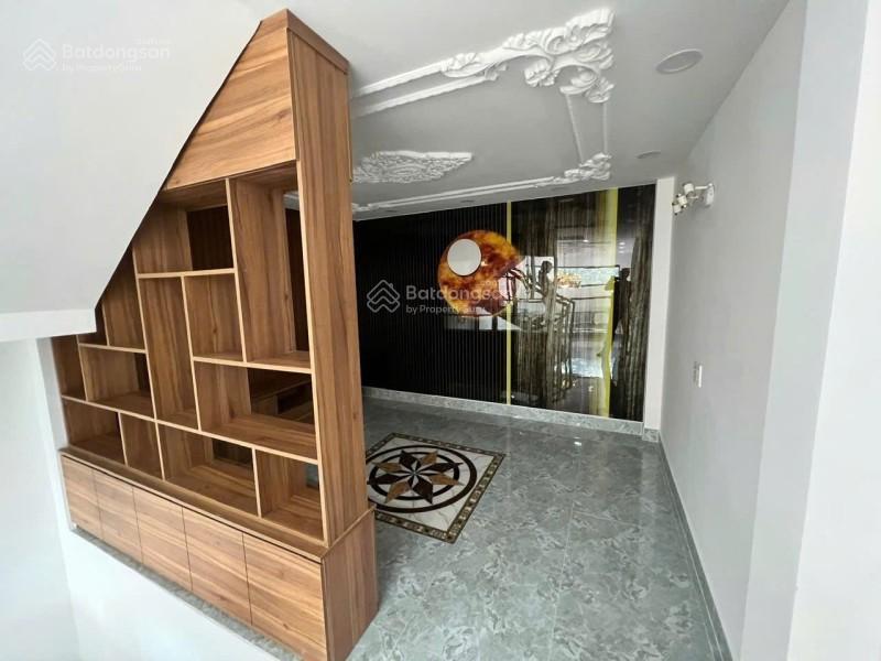 Nhà 6 tầng lạc long quân, quận 11 hẻm xe hơi 7 chỗ vào nhà  thu nhập sẵn 20 triệu/tháng
