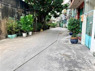 Lạc long quân, 105m2 2 tầng, diện tích 10*10m. hẻm 5m. 9,1 tỷ. sổ hồng 2025