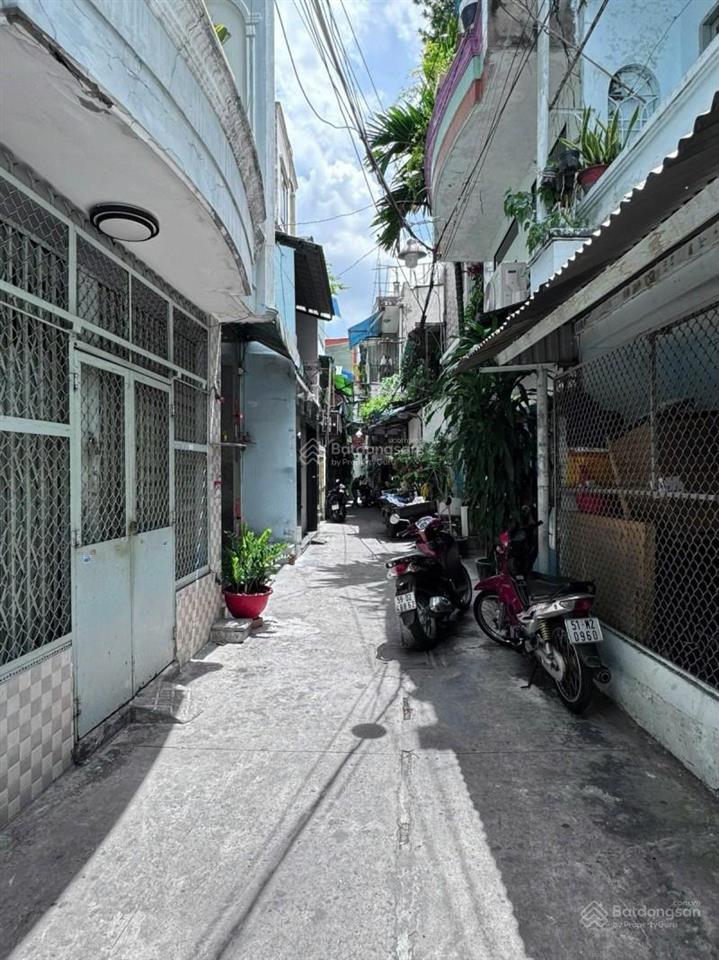 Quận 11  nhà 3 tầng 46m2, ngang 4,6m. ~5 tỷ