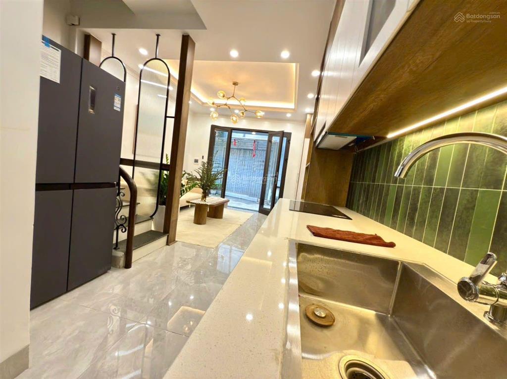 Bán nhà ngọc thuy, 35m, 7choox đỗ cửa,mới tinh,nội thất sang sịn,9xty