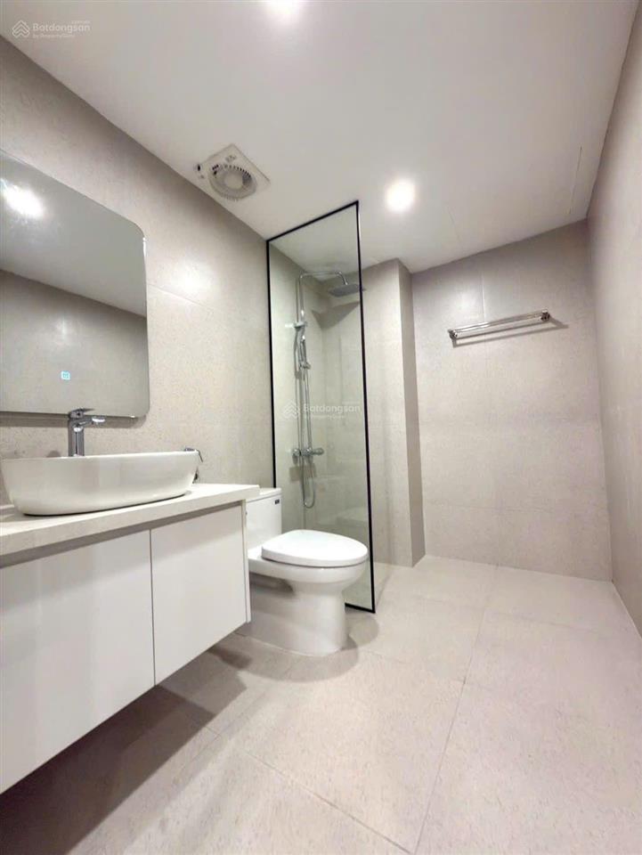 Bán nhà ngọc thuy, 35m, 7choox đỗ cửa,mới tinh,nội thất sang sịn,9xty