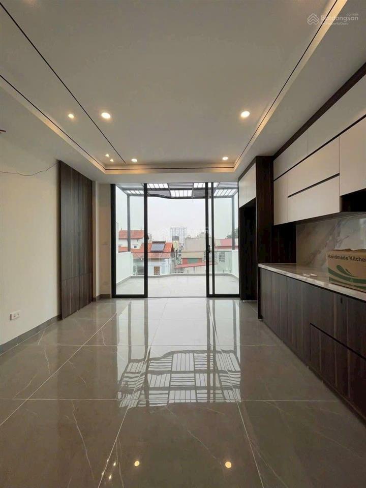 Bán nhà sài đồng,55m ,thang máy,gara ô tô,kinh doanh đa dạng,mới tinh