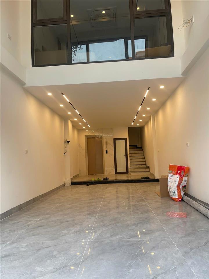 Bán nhà sài đồng,55m ,thang máy,gara ô tô,kinh doanh đa dạng,mới tinh