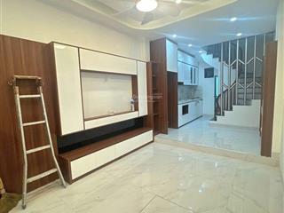 Bán nhà ngọc thuy, mới tinh,gần mipec long biên, gần ô tô tránh dừng đỗ,chỉ 7.2ty