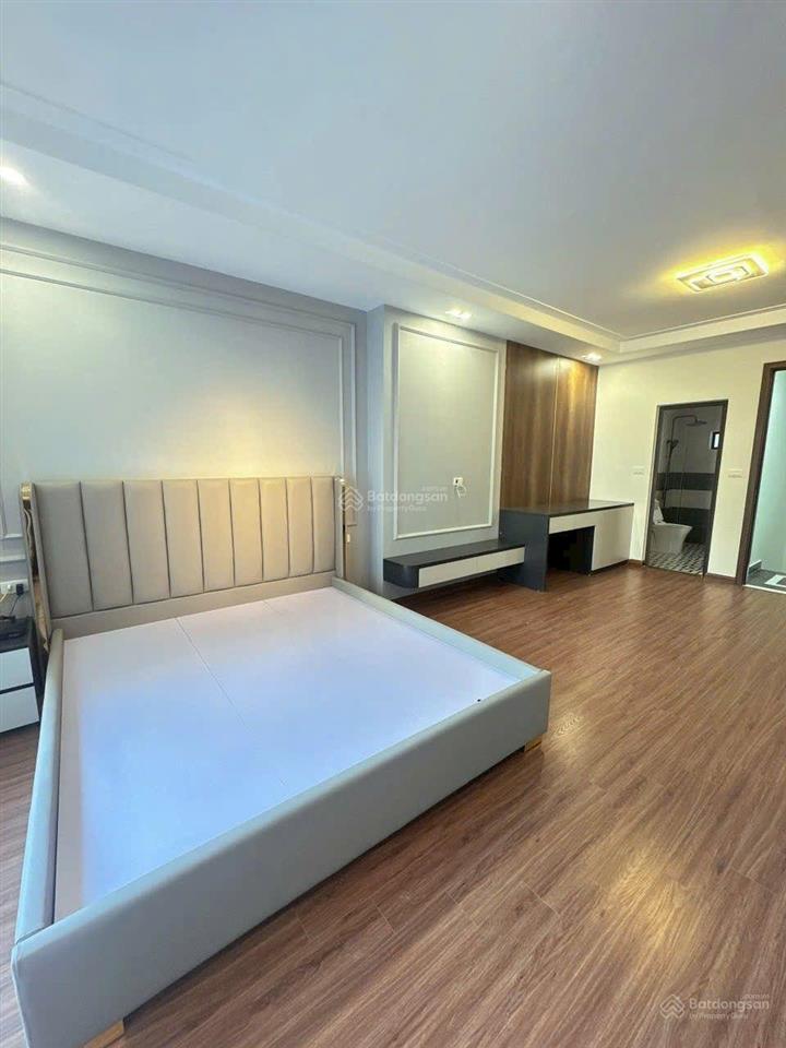 Bán nhà nguyễn văn cừ,45m ,mới tinh,gần cầu chương dương,phun nội thất