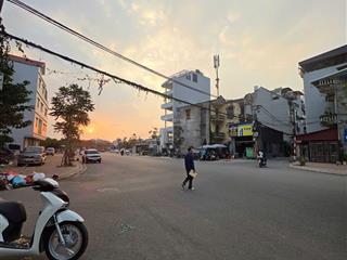 Bán nhà ngọc thụy,35m,3 ngủ ,mới tinh ,ô tô tránh đỗ cổng,chie 8.2ty