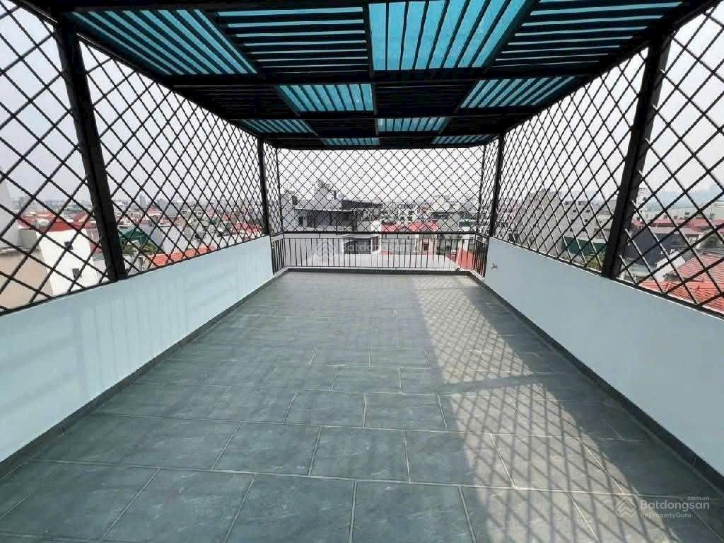 Bán nhà đức giang, 65mmt5m, 5 ngủ, lô góc, ô tô tránh đỗ cổng, mới tinh, 9xty