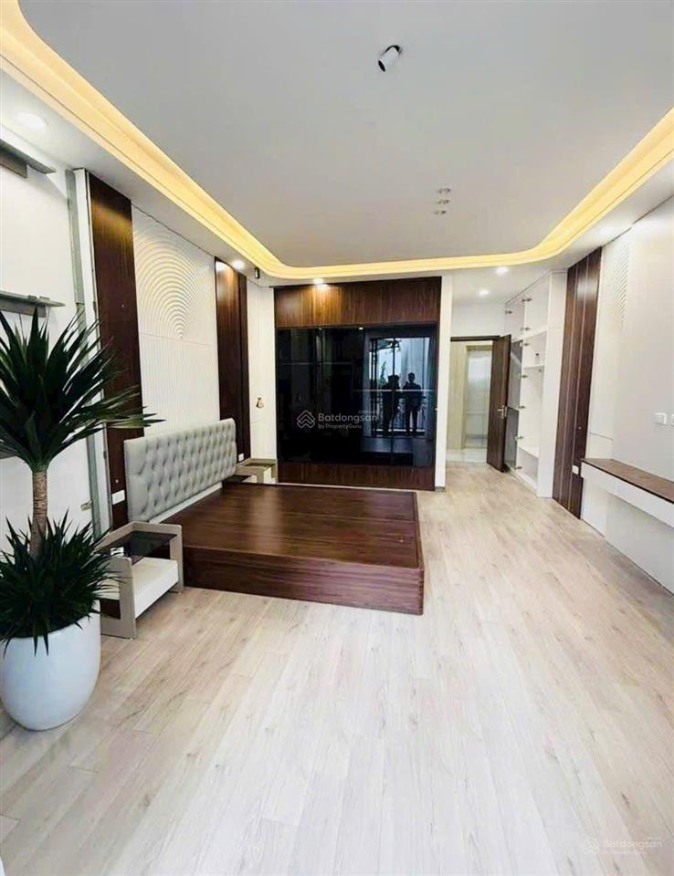 Bán nhà thượng thanh, thang máy, 55mmt4.2m, 4 ngủ , nội thất sang sịn, 10.5 tỷ