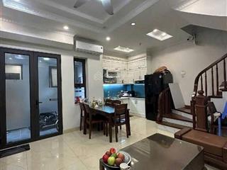 Bán nhà nguyễn sơn, 35m ,3 ngủ, phun nội thất, 8xty