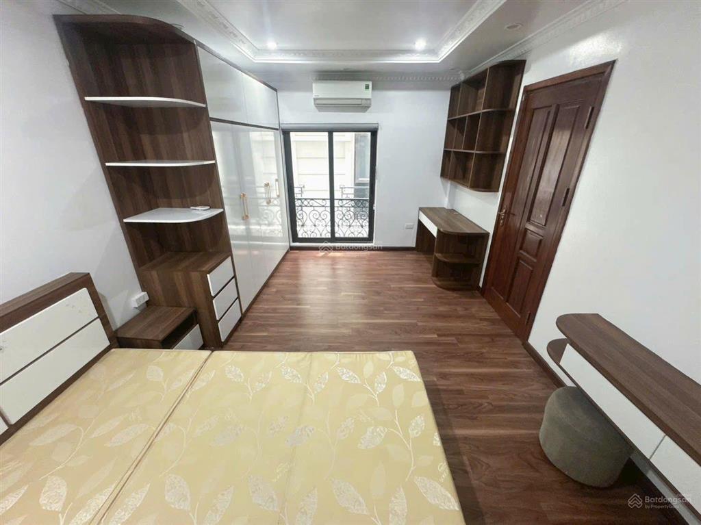 Bán nhà nguyễn sơn, 35m ,3 ngủ, phun nội thất, 8xty
