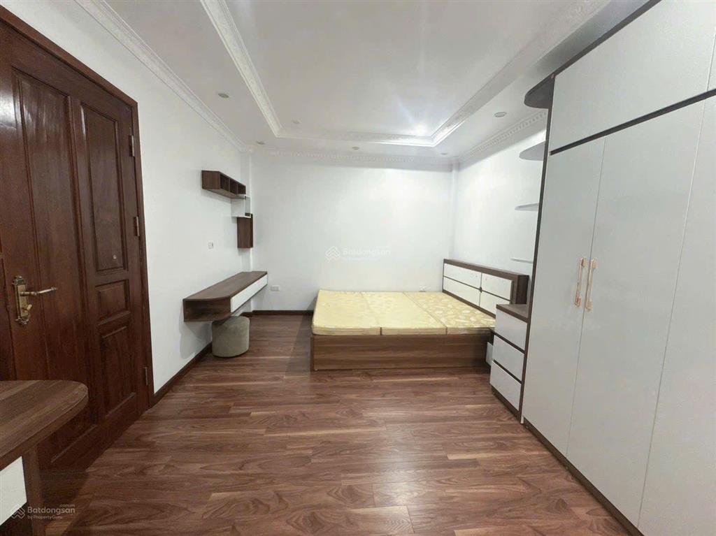 Bán nhà nguyễn sơn, 35m ,3 ngủ, phun nội thất, 8xty