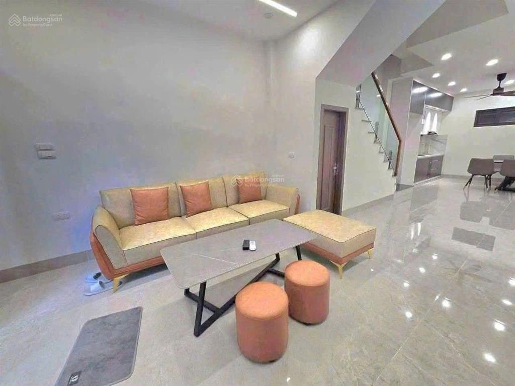 Bán nhà sài đồng, 55m , 4 ngủ, phun nội thất, 15m ra mặt hồ mát mẻ, 8.2 tỷ