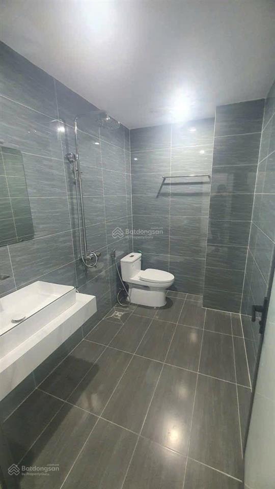 Bán nhà dân xây ngọc thụy, 75m , 6 ngủ, thang máy, ô tô đỗ cửa, 14xty