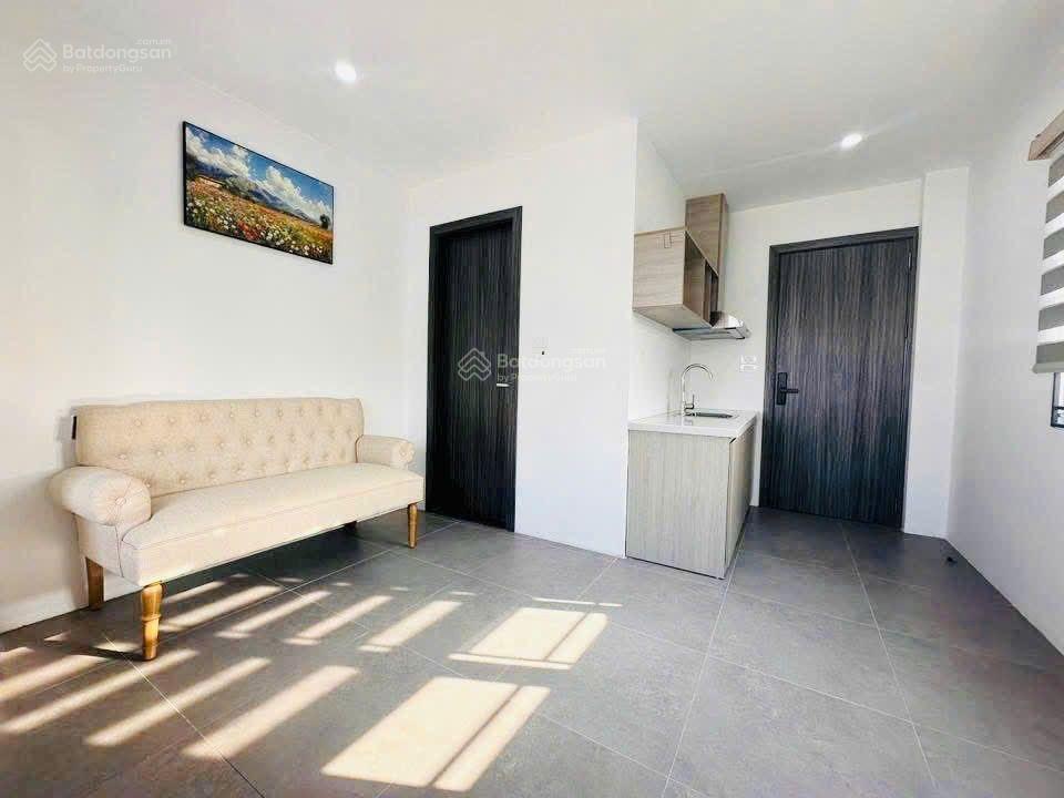Siêu phẩm hoàng như tiếp, 90m, lô góc, thang máy, 12 phòng cho thuê dòng tièn 1.2 tỷ/năm , 19xty