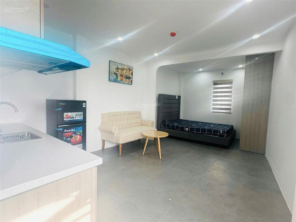 Siêu phẩm hoàng như tiếp, 90m, lô góc, thang máy, 12 phòng cho thuê dòng tièn 1.2 tỷ/năm , 19xty