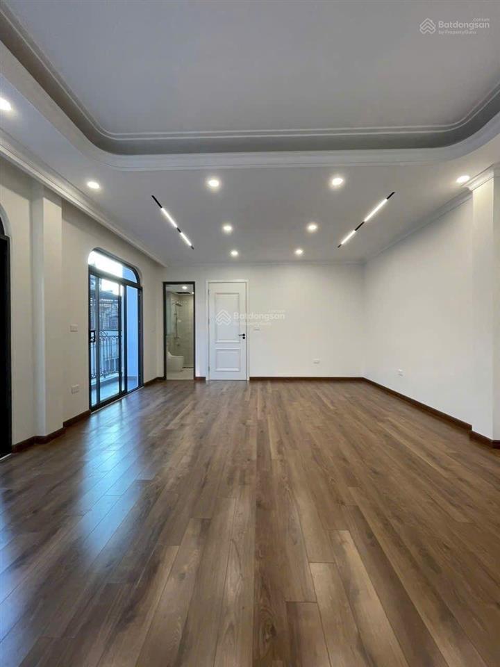 Bán nhà sài đồng, 60mmt10m , gara 2 ô tô, thang máy, kinh doanh ,mới tinh, 16xty