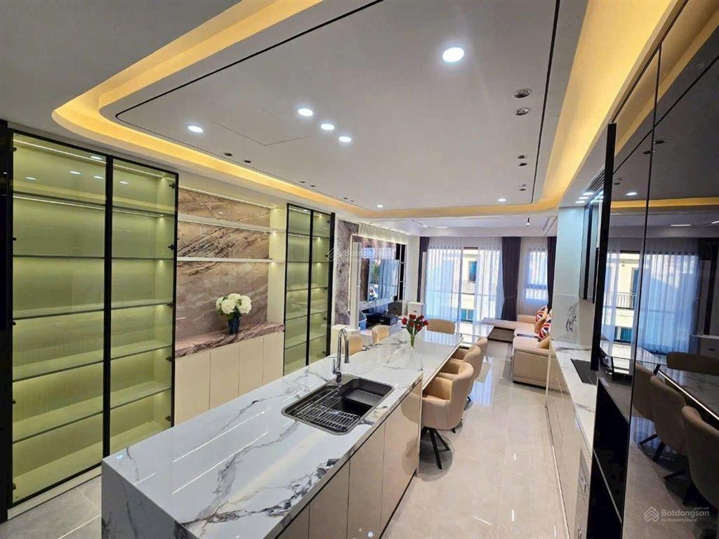 Tái định cư ngọc thụy, 58m, thang máy, ga ra ôtô, vỉa hè rộng, đường 12m , kinh doanh đa dạng,25xty