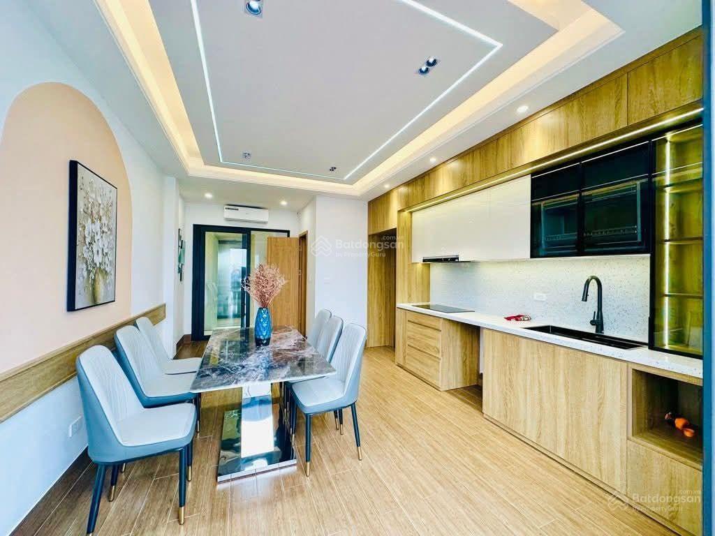 Nhà 7 tầng, ngọc thụy, 40m,thang máy, nội thất sang sin,9xty
