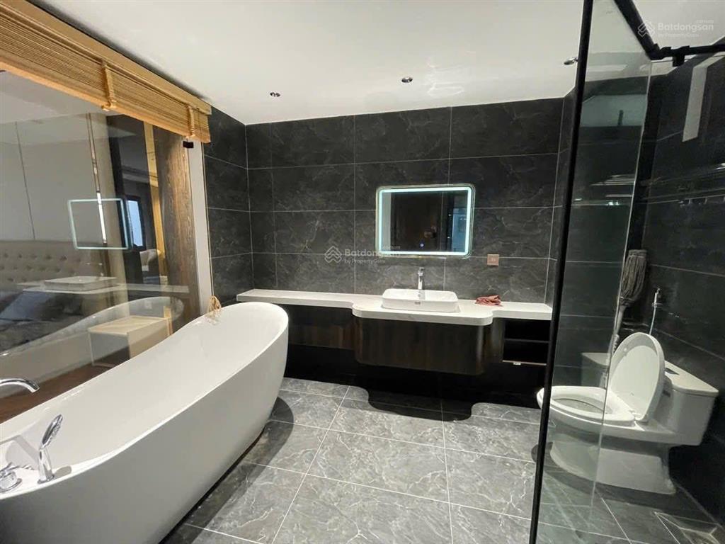 Bán nhà tư đình, 70m, ga ra 2 ô tô, thang máy, nội thất 5 sao, ô tô tránh, 23xty