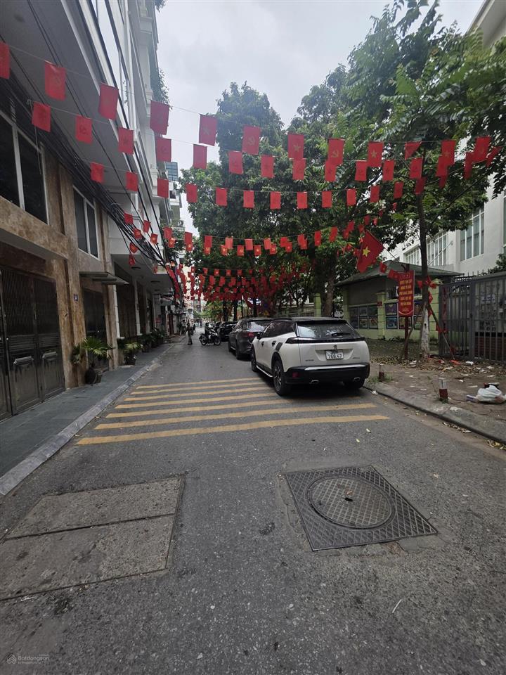 Bán nhà ngọc thụy, 66m , 4 ngủ, thang máy,nội thất sang sin, gần ô tô,12xty