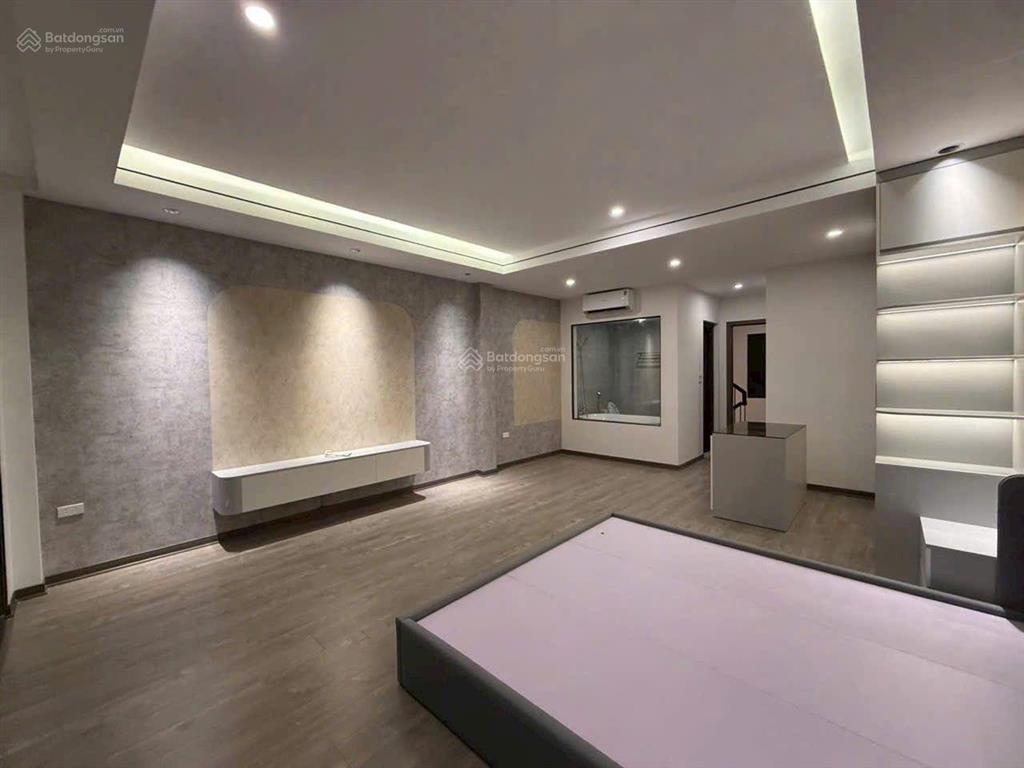 Bán nhà ngọc thụy, 66m , 4 ngủ, thang máy,nội thất sang sin, gần ô tô,12xty