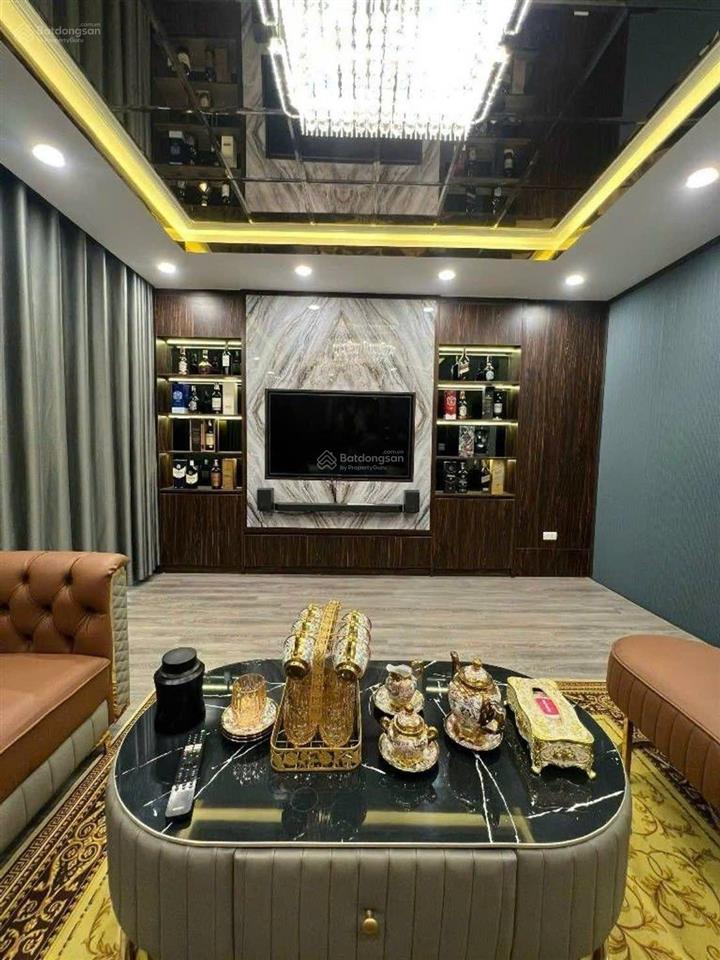 Bán nhà 6 tầng bát khối,40m, ga ra ô tô,thang máy, nội thất sang sịn, gần aeon lb, 11.5 tỷ
