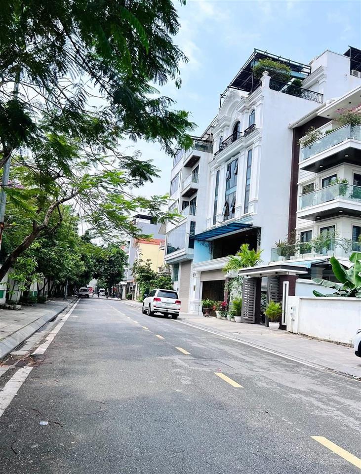 E cần bán đất gia quất, 122mmt7.4m, ô tô tránh, kinh doanh đa dạng, 18ty