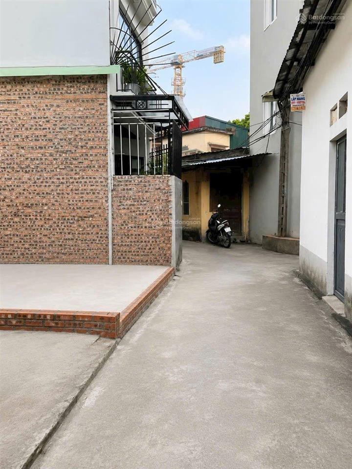E cần bán đất gia quất, 37mmt4.5m, gần chợ gia quất, 5.4 tỷ