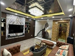 Bán nhà bát khối ,40m, thang máy,ga ra ô tô, nội thất châu âu,gần aeon lb, 11 xty