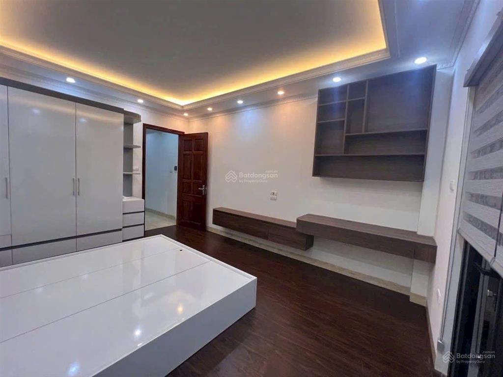 Bán nhà thanh am,56m ,5 ngủ, ô tô đỗ cửa, phun nộithất, 8xty