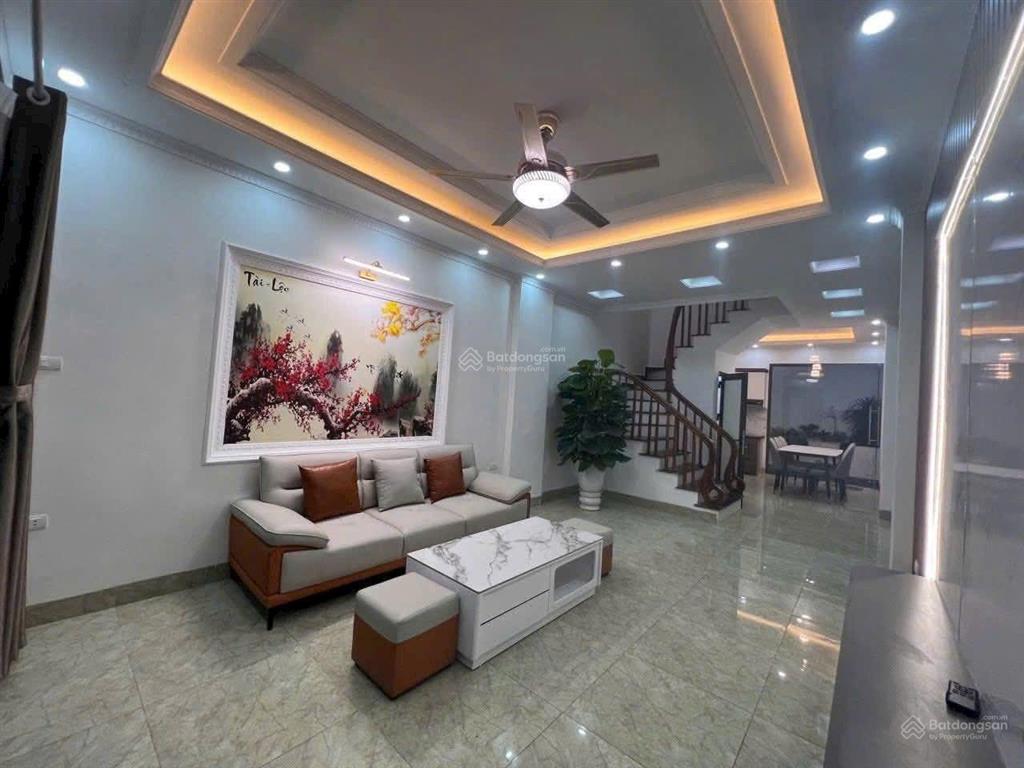 Bán nhà thanh am,56m ,5 ngủ, ô tô đỗ cửa, phun nộithất, 8xty