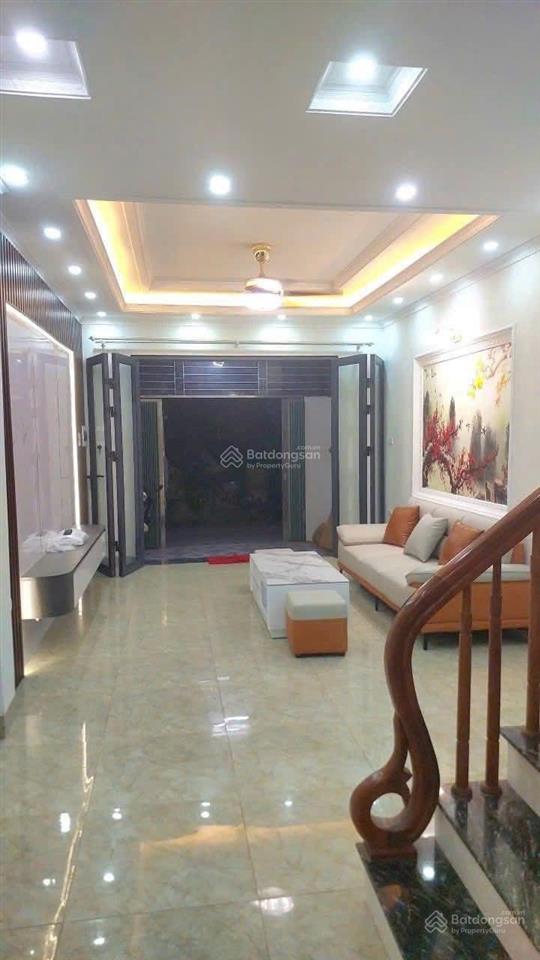 Bán nhà thanh am,56m ,5 ngủ, ô tô đỗ cửa, phun nộithất, 8xty