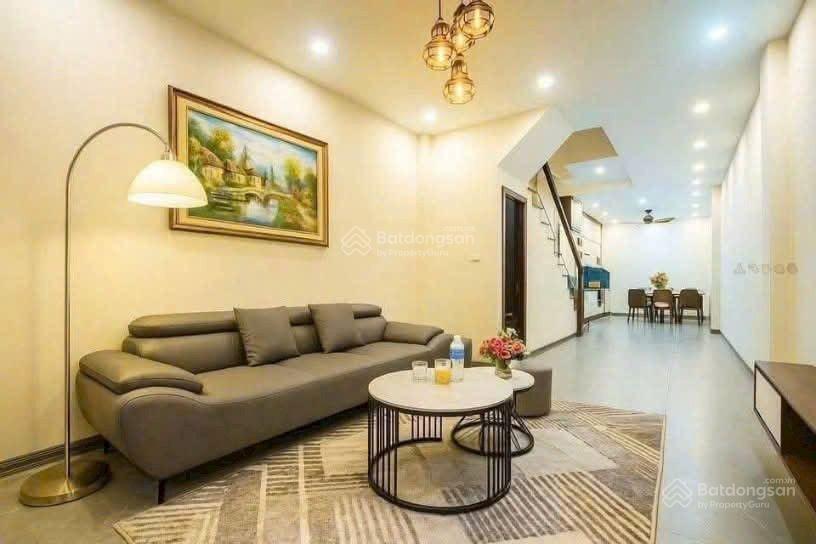 Bán nhà sài đồng, 55m2, 4 ngủ, sát ô tô tránh, phun nội thất, 7,x tỷ